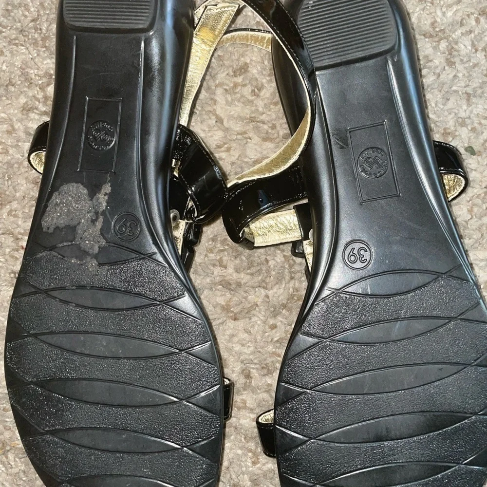 Clearance!!Anne Klein black sandals size 8​​​​​​​​​​​​​​​​​​